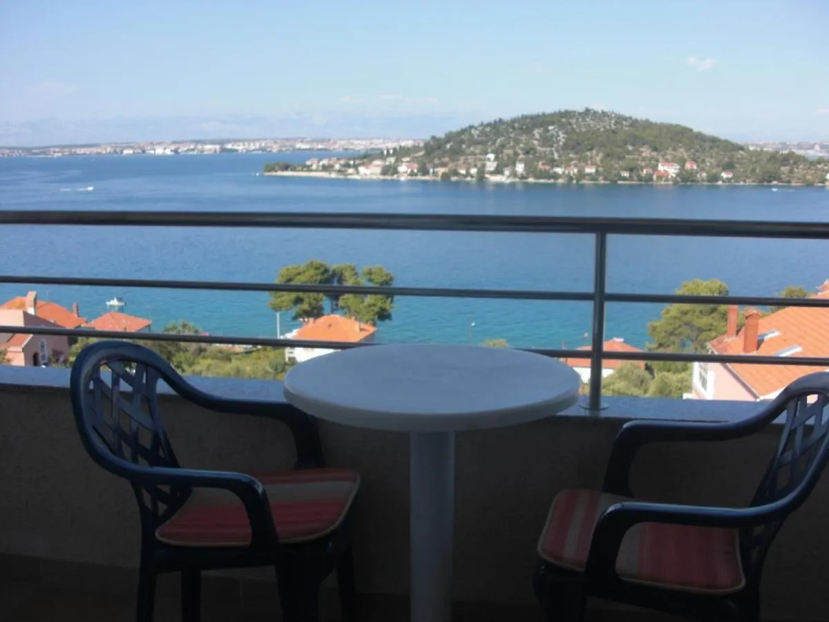 Apartment Villa Dinastija Kali Croatia