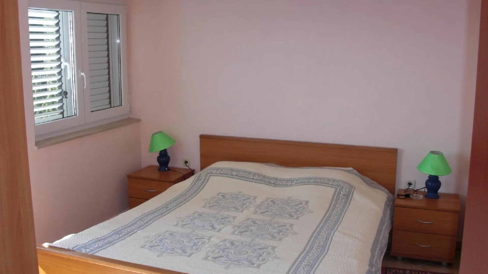 Villa Dinastija Kali 0*,