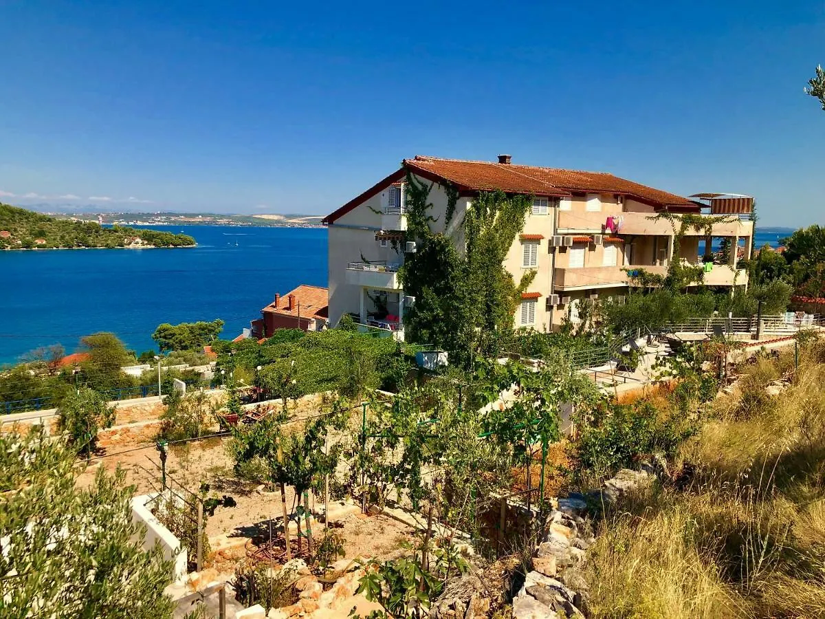 Villa Dinastija Kali